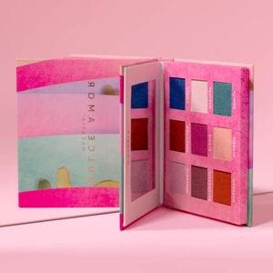 Eyeshadow palette macaria dulce amor